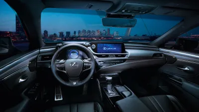 ES 300